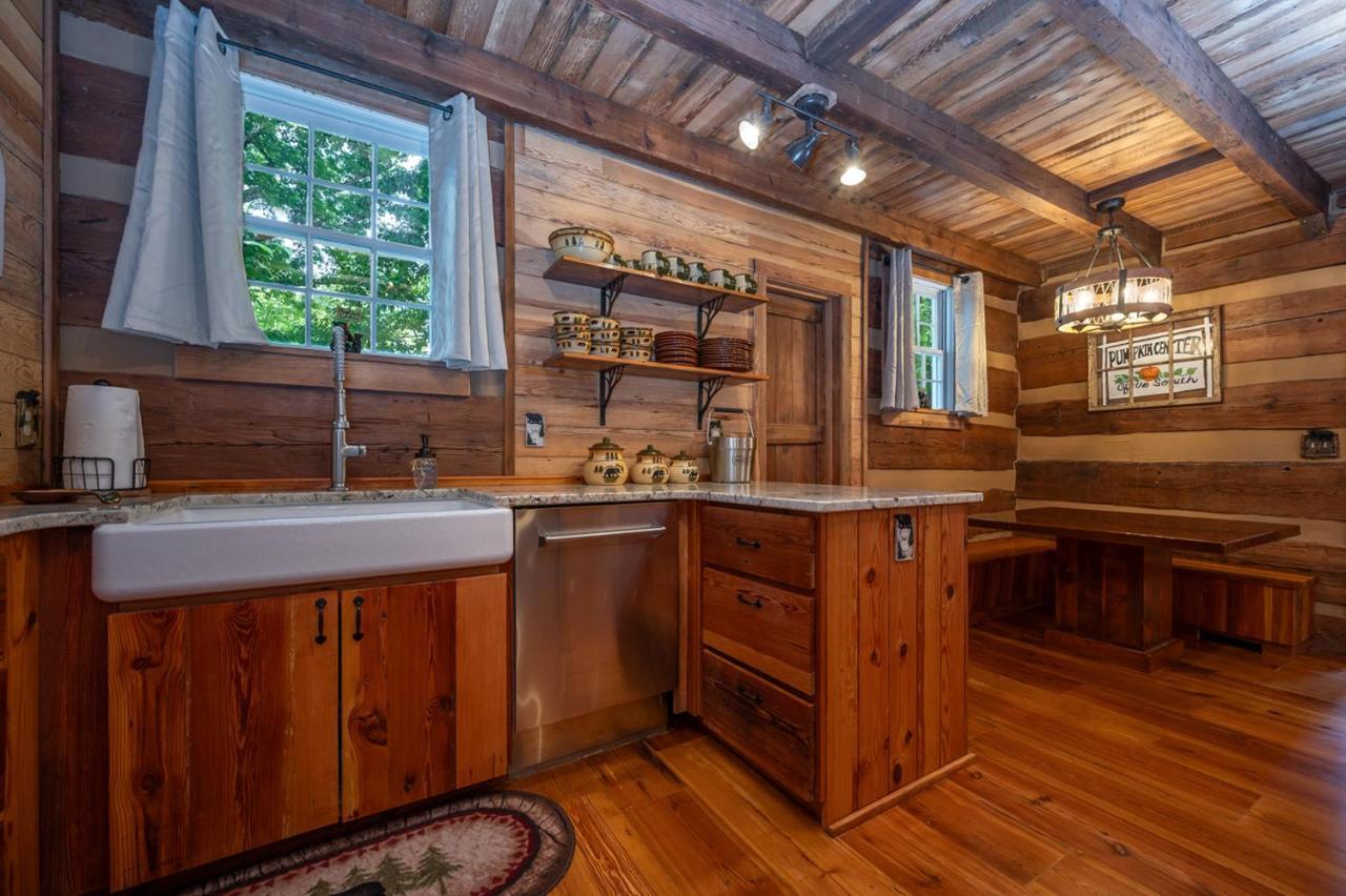 Russell'S Fort At White Oak Point: Historical Cabin On Lake Lure, Luxury, Direct Lake Access! Villa Eksteriør billede