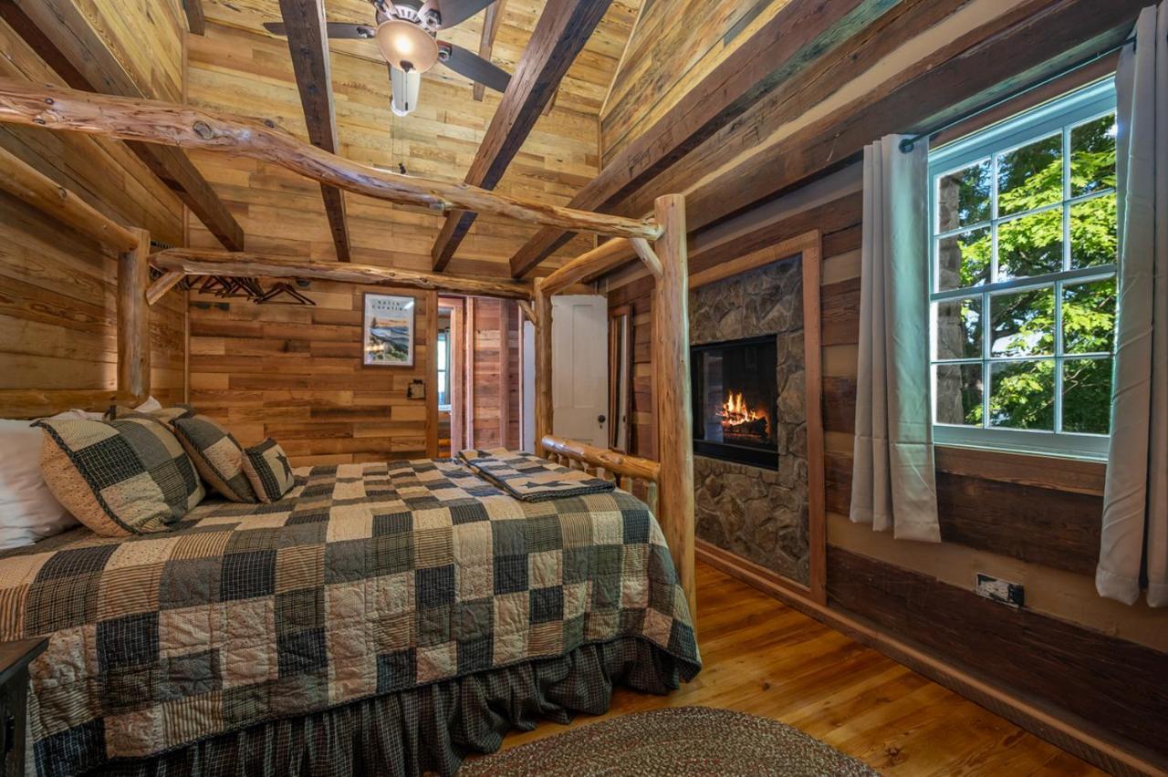Russell'S Fort At White Oak Point: Historical Cabin On Lake Lure, Luxury, Direct Lake Access! Villa Eksteriør billede