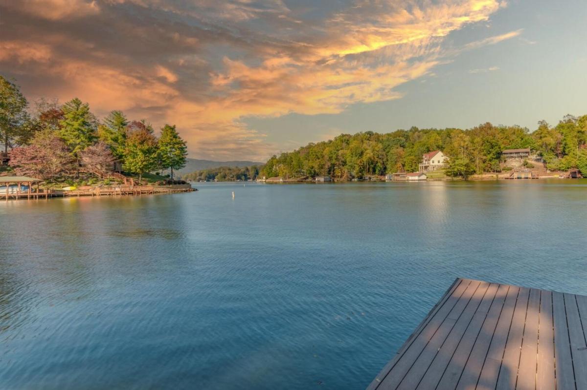 Russell'S Fort At White Oak Point: Historical Cabin On Lake Lure, Luxury, Direct Lake Access! Villa Eksteriør billede
